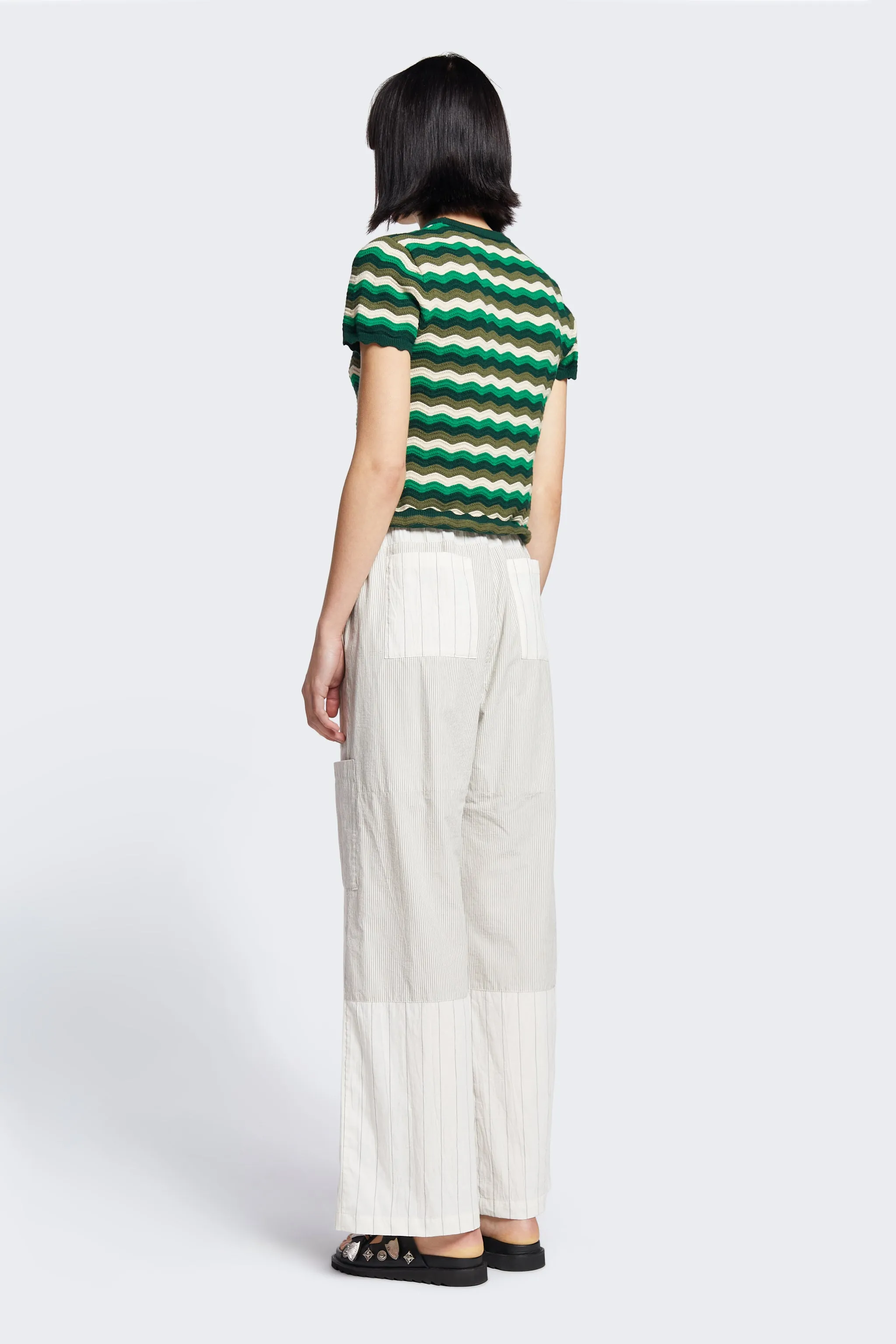 Stay Knitted Tee Green Wavy